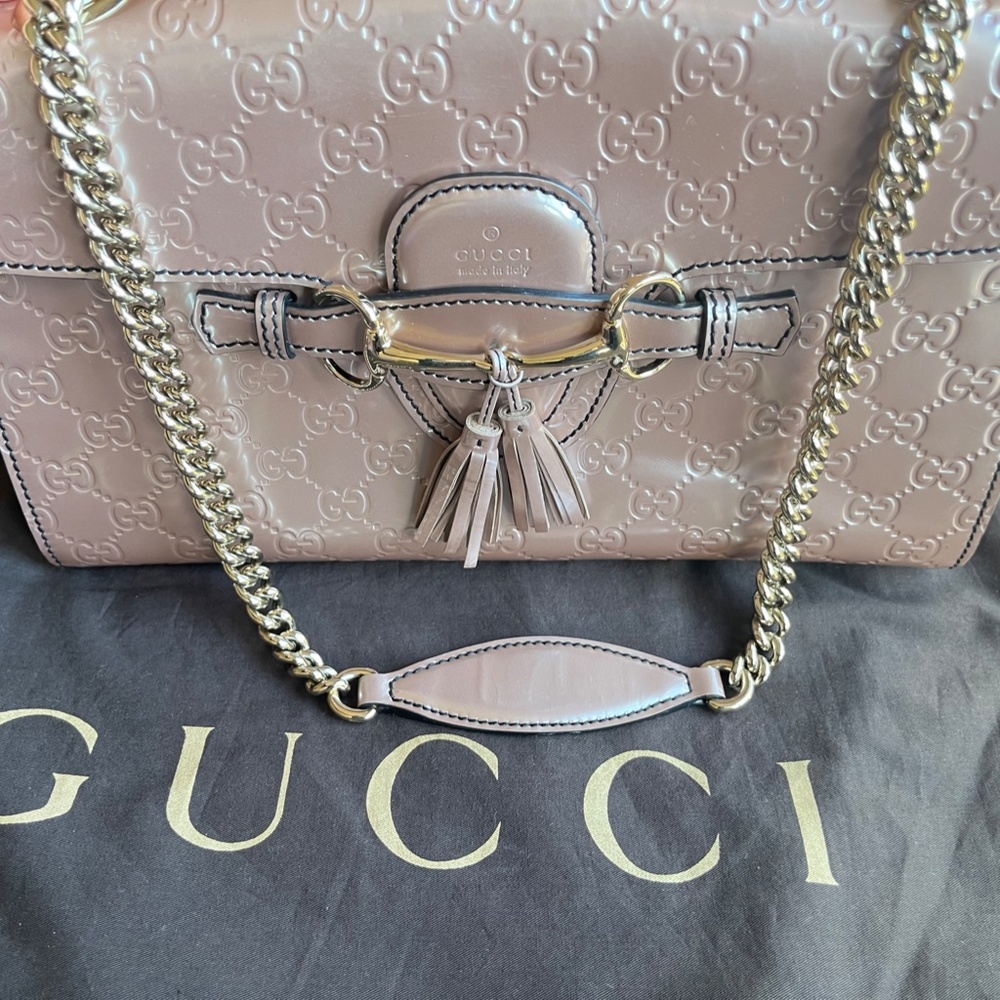 Authentic GUCCI PINK GUCCISSIMA LEATHER EMILY CHAIN SHOULDER BAG